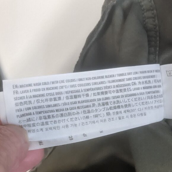 Abercrombie & Fitch Size XS Camo Button Down Long Sleeves - Picture 10 of 13